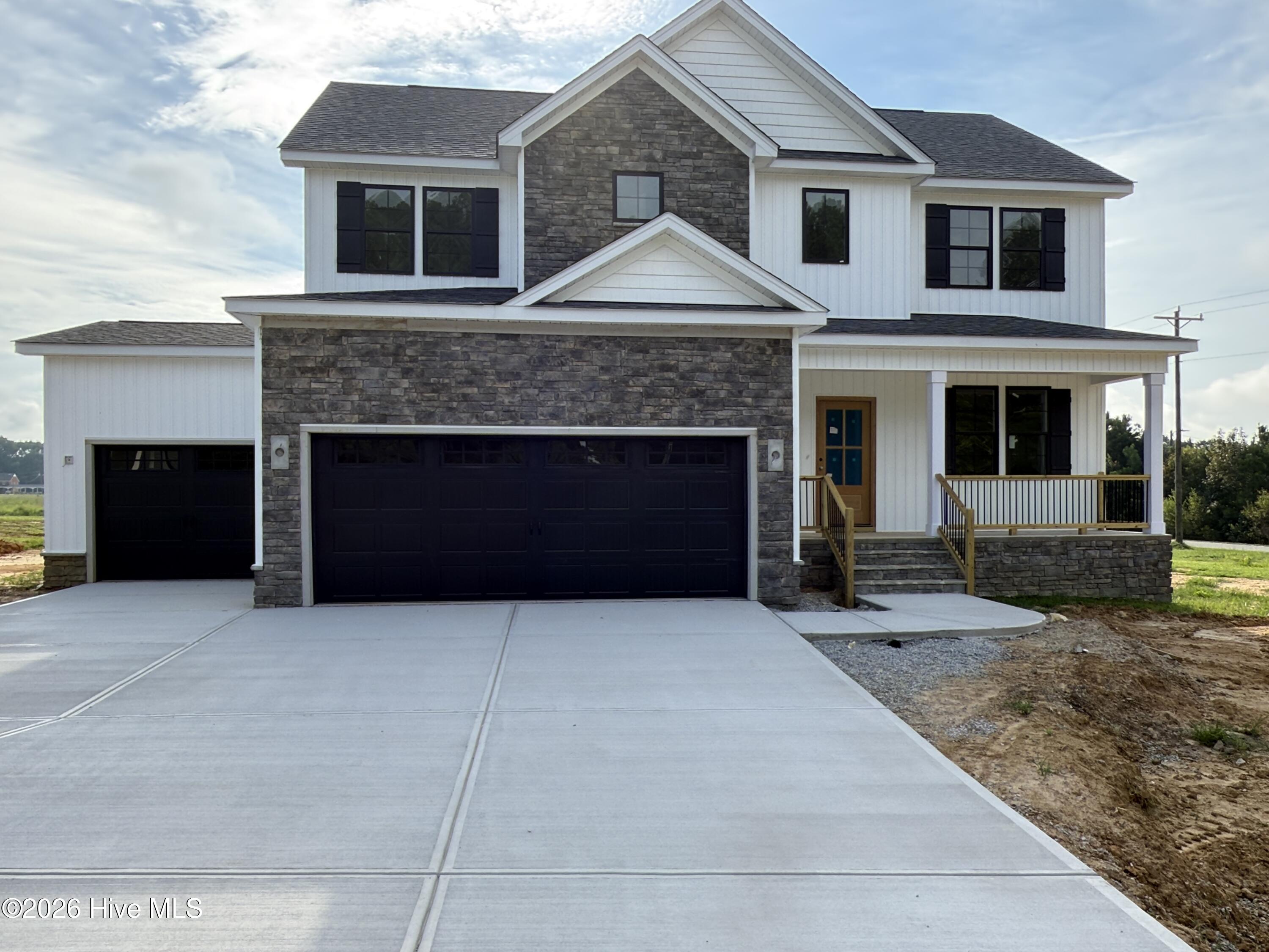 20 Howell Farm Drive — photo