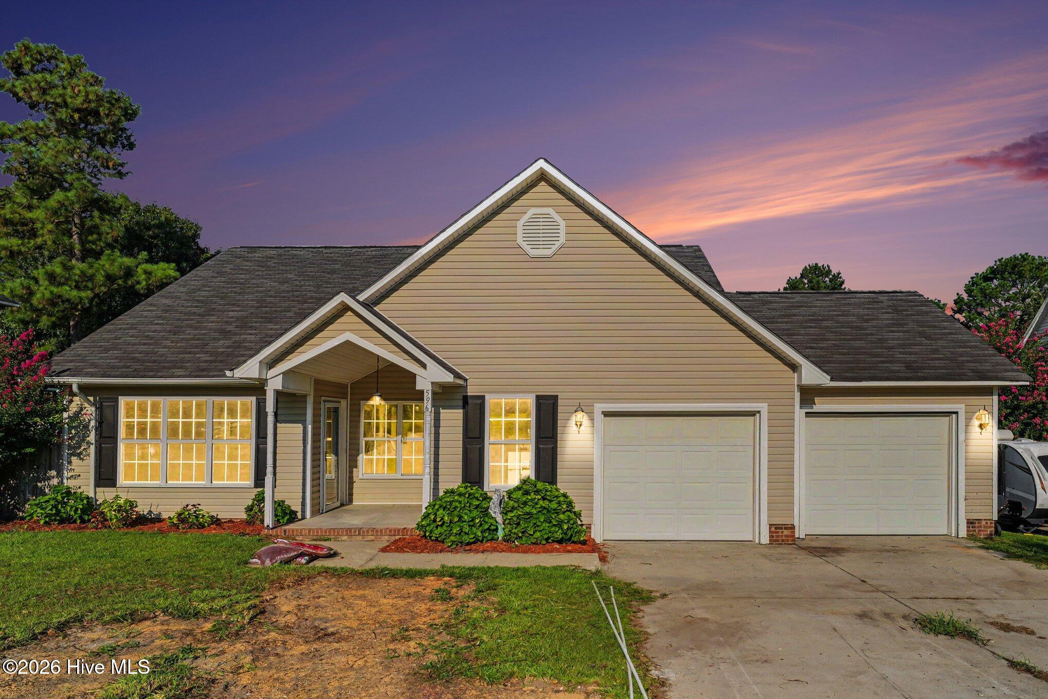 596 Colonial Hills Drive — photo