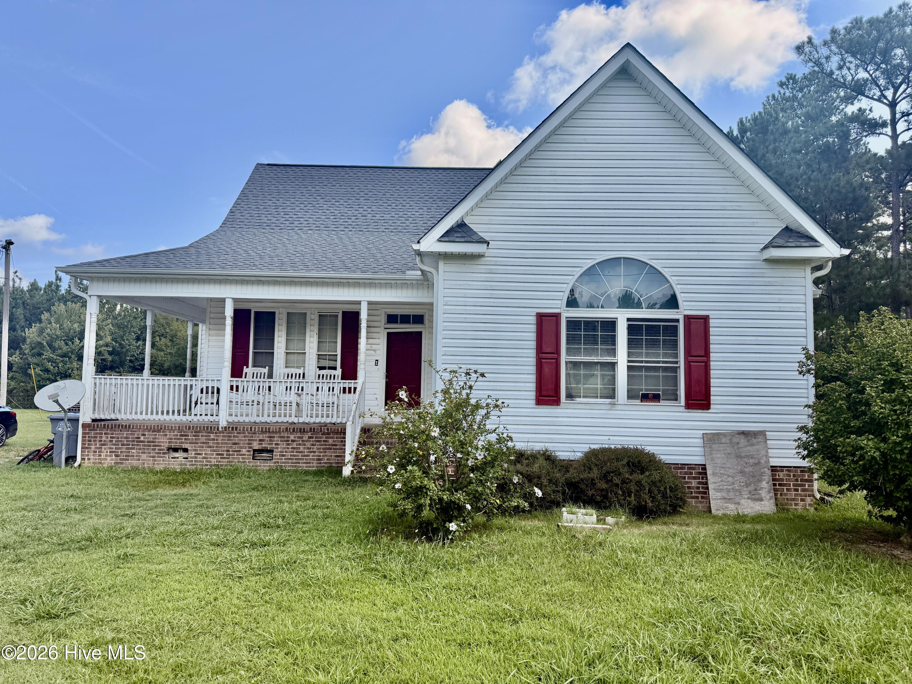 176 Cooper Hill Road — photo