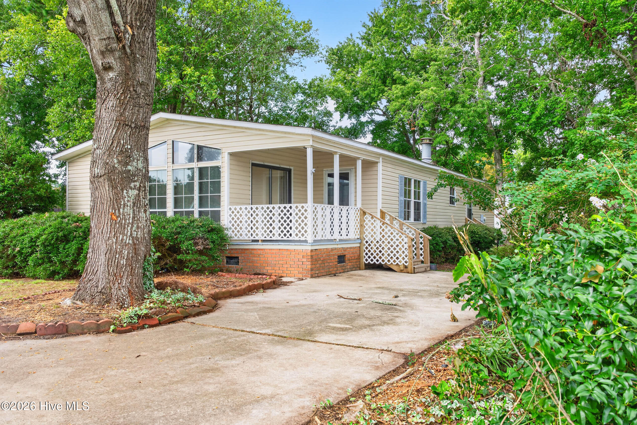 1094 Gull Court SW — photo