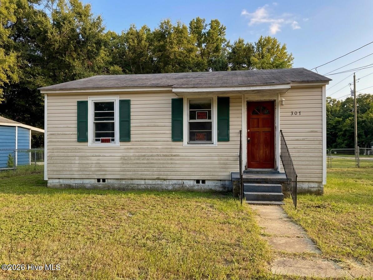 307 Diana Street — photo