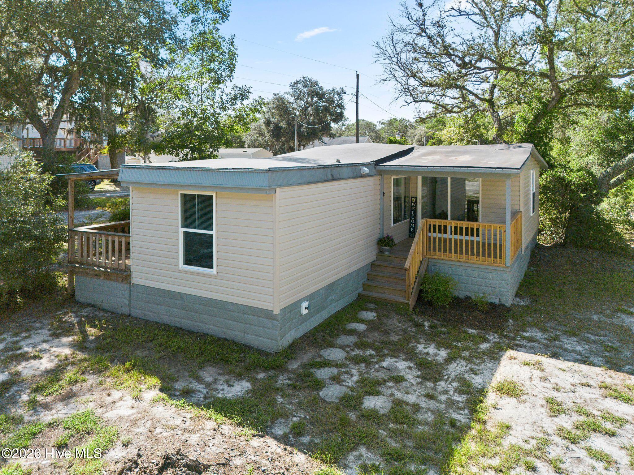 2305 N Bluebeard Trail SW — photo