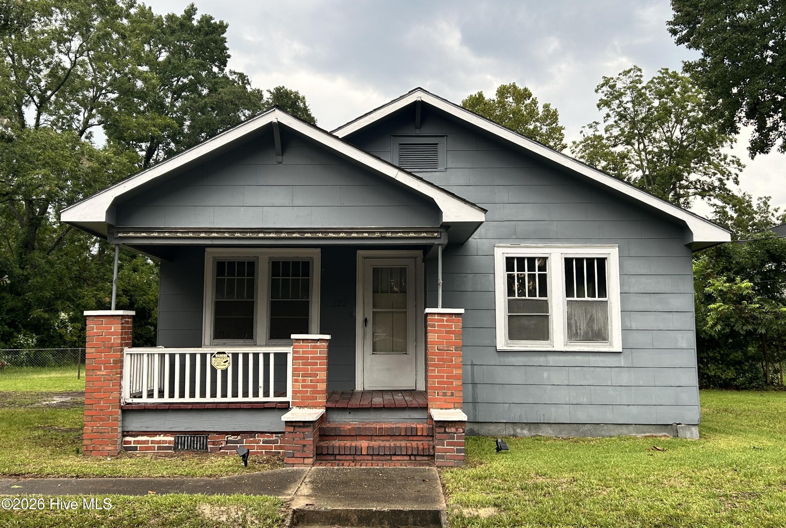 222 Evans Street — photo