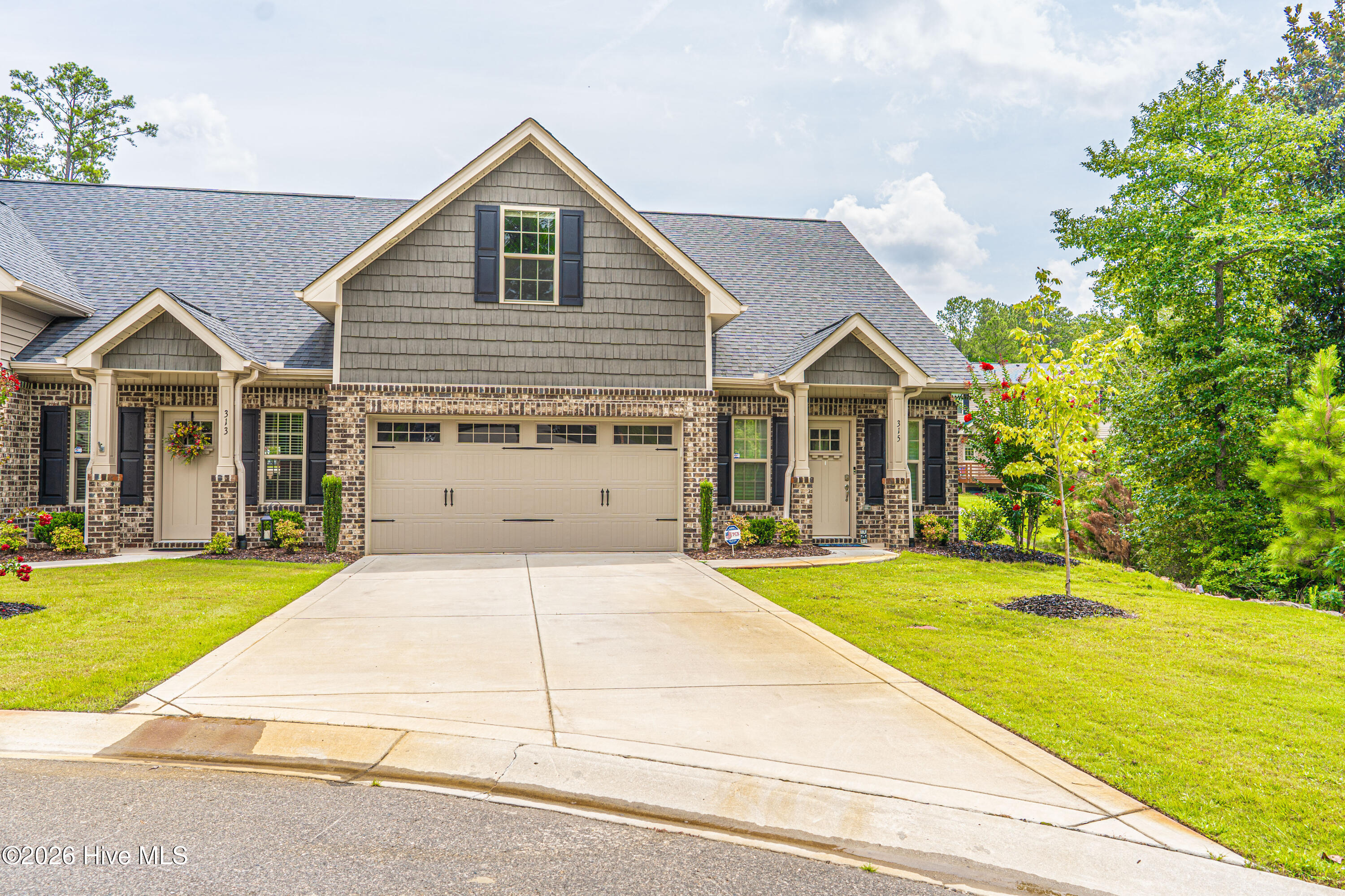 315 Mashie Court — photo