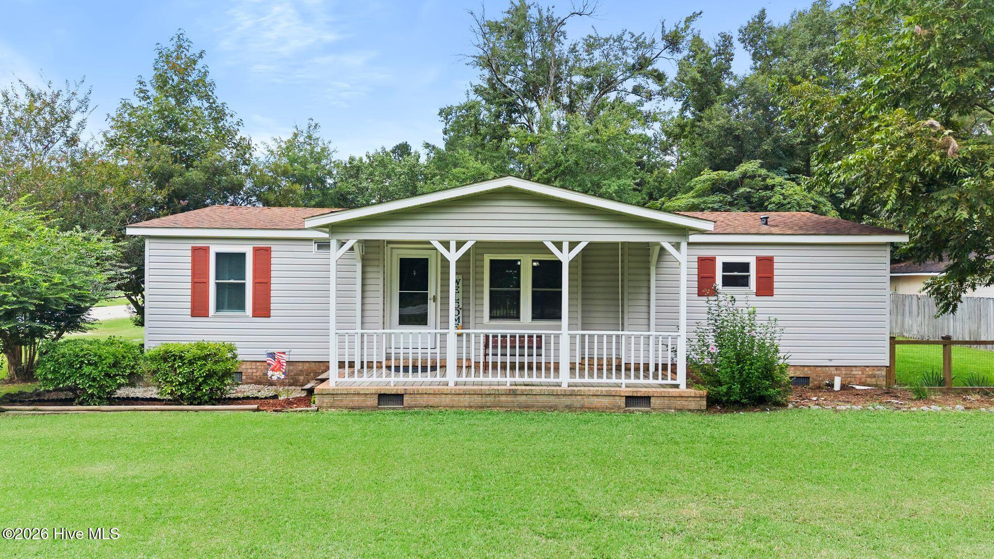 1673 Catherine Lake Road — photo