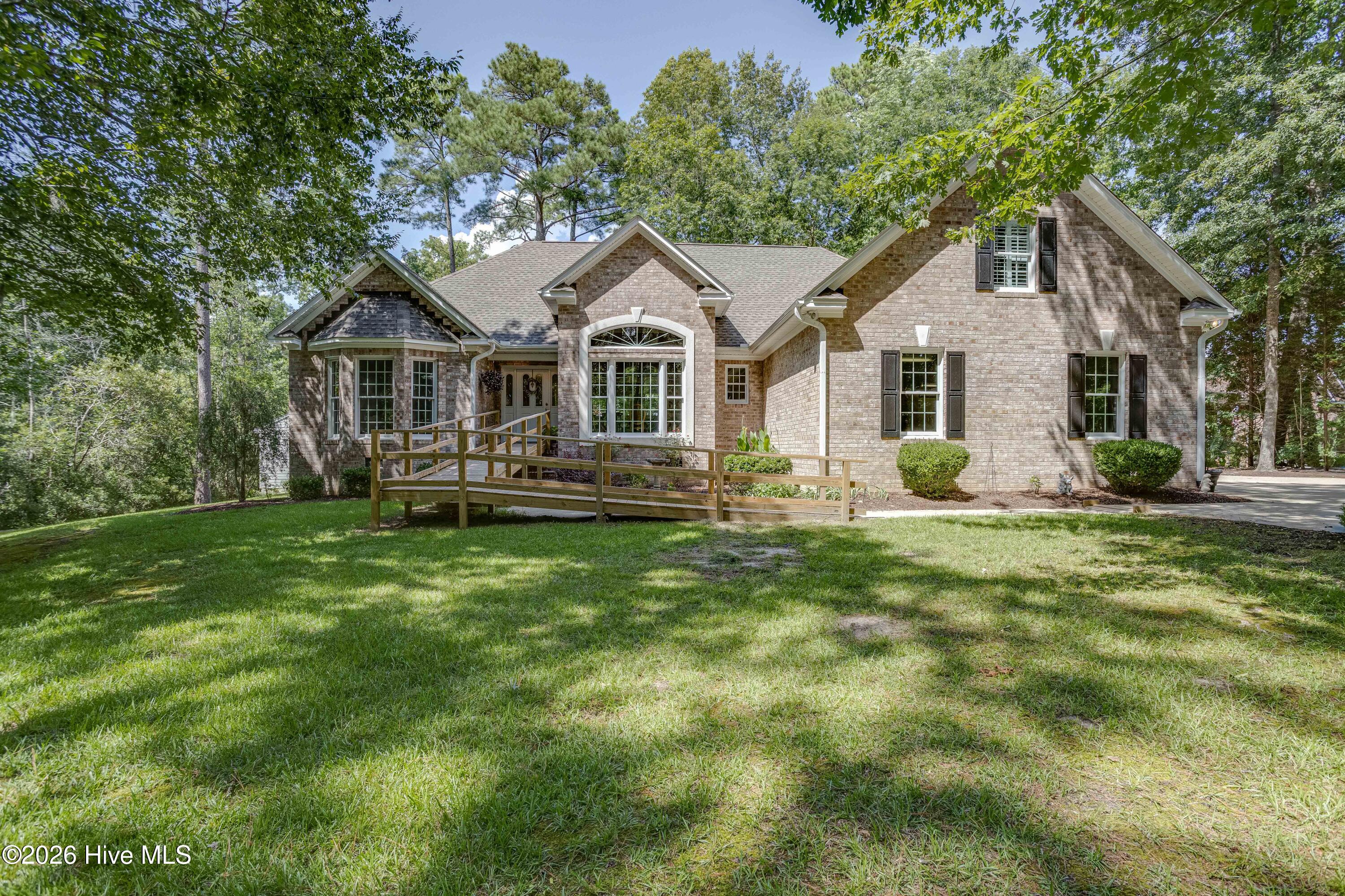 95 Waters Edge Drive — photo