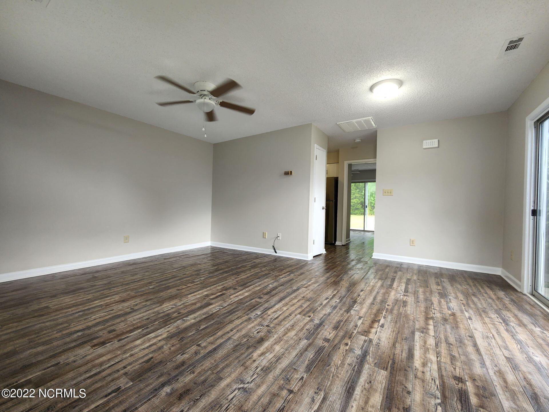 12 Port West Court D — photo