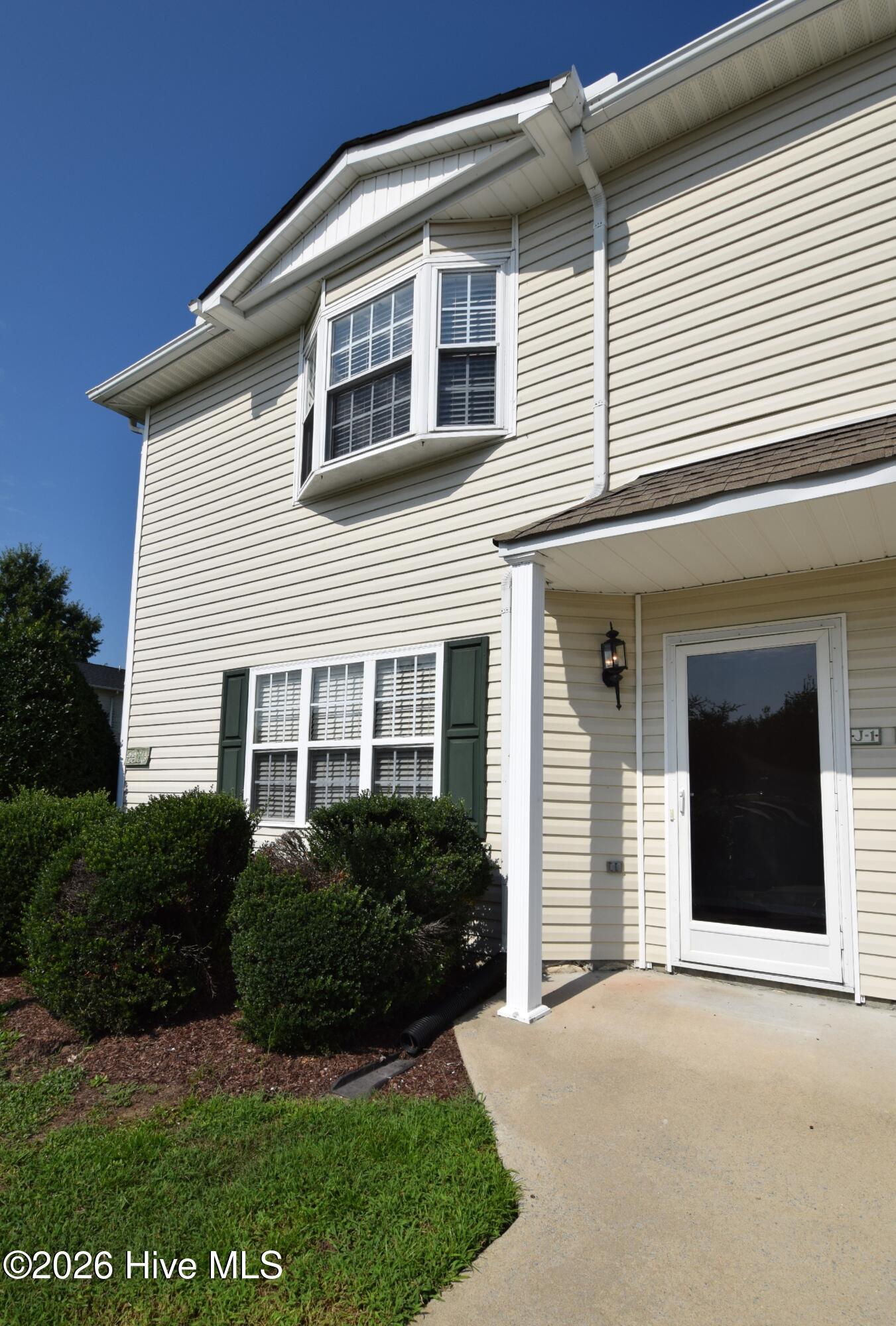 2380 Vineyard Drive J1 — photo