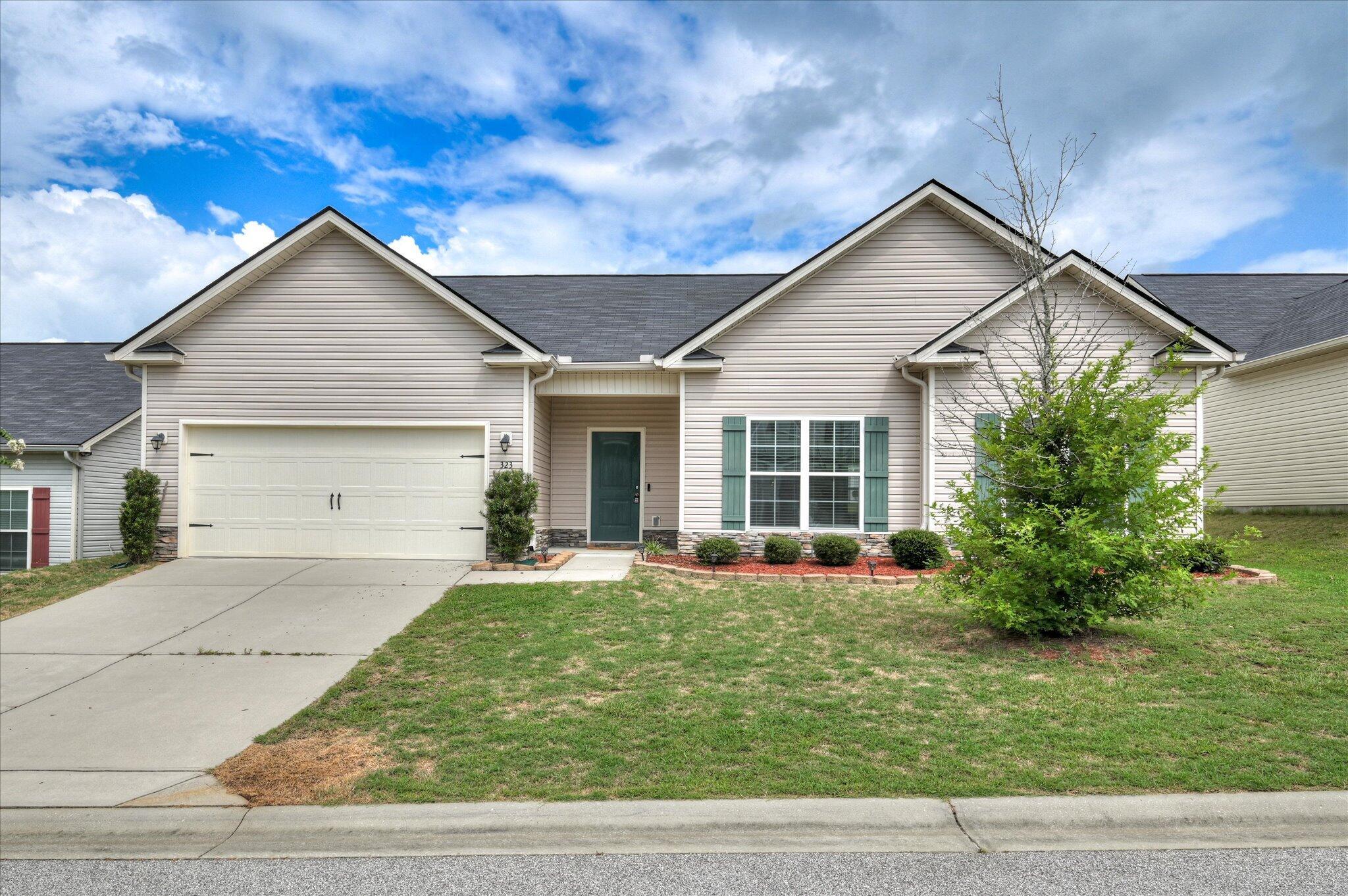 323 Koweta Way — photo