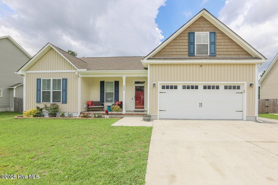 223 Holly Grove Court E — photo