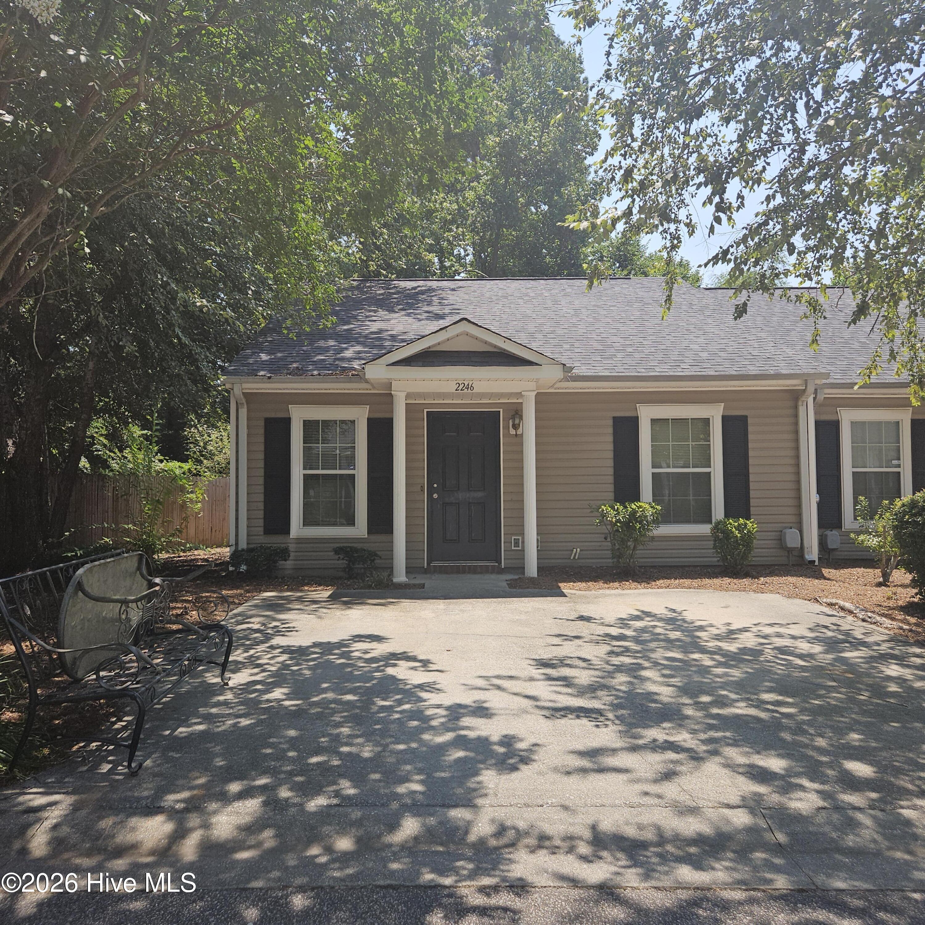 2246 Bridgeton Road — photo