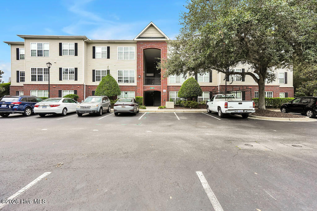 1505 Cadfel Court Unit 207 — photo
