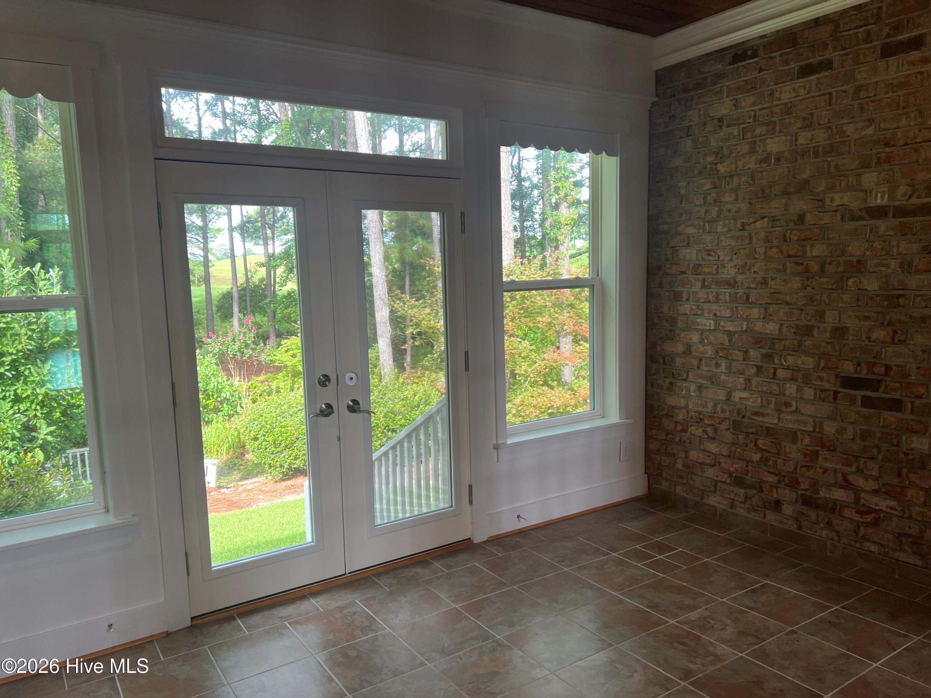 2104 Bay Colony Lane — photo
