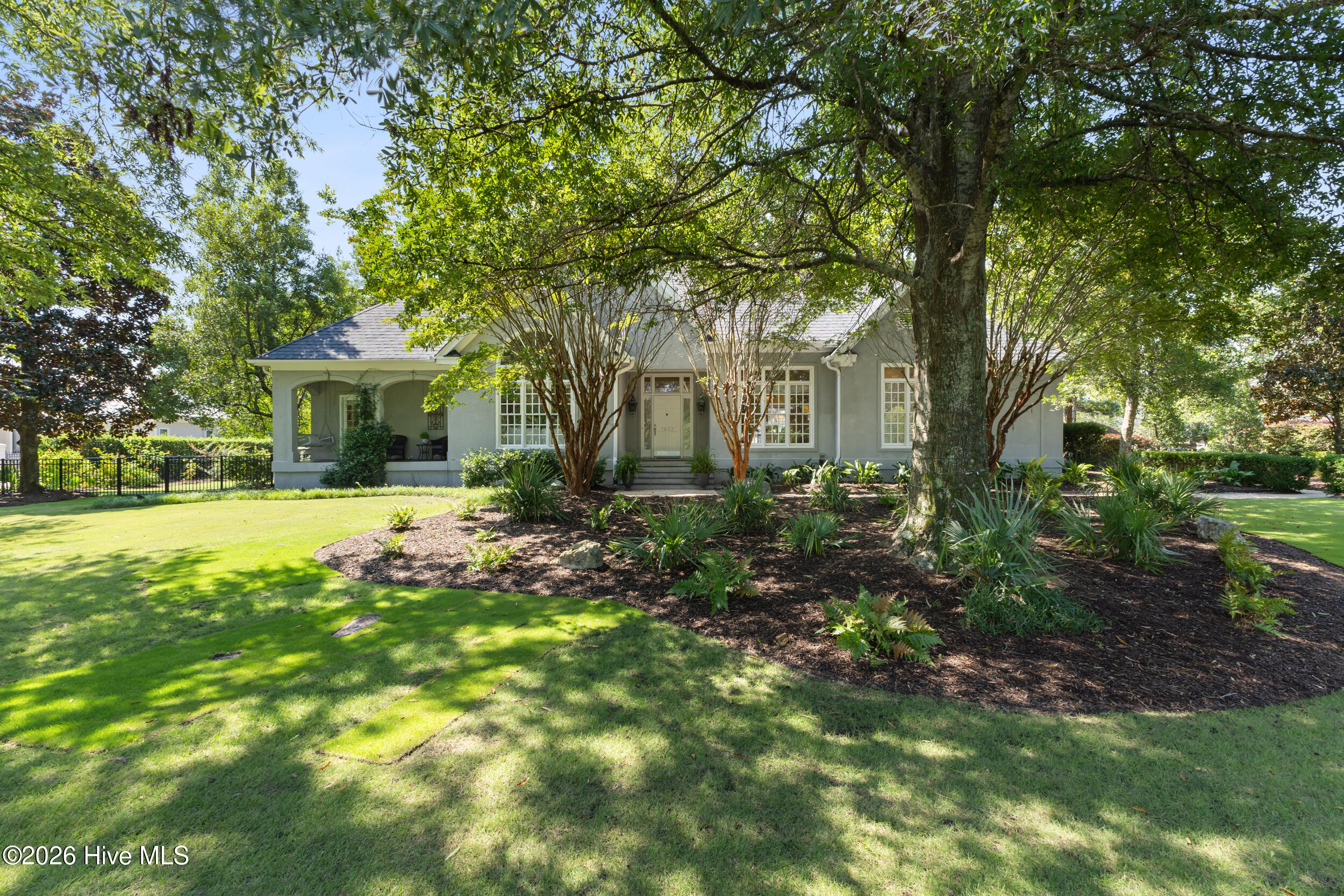 1633 Pembroke Jones Drive — photo