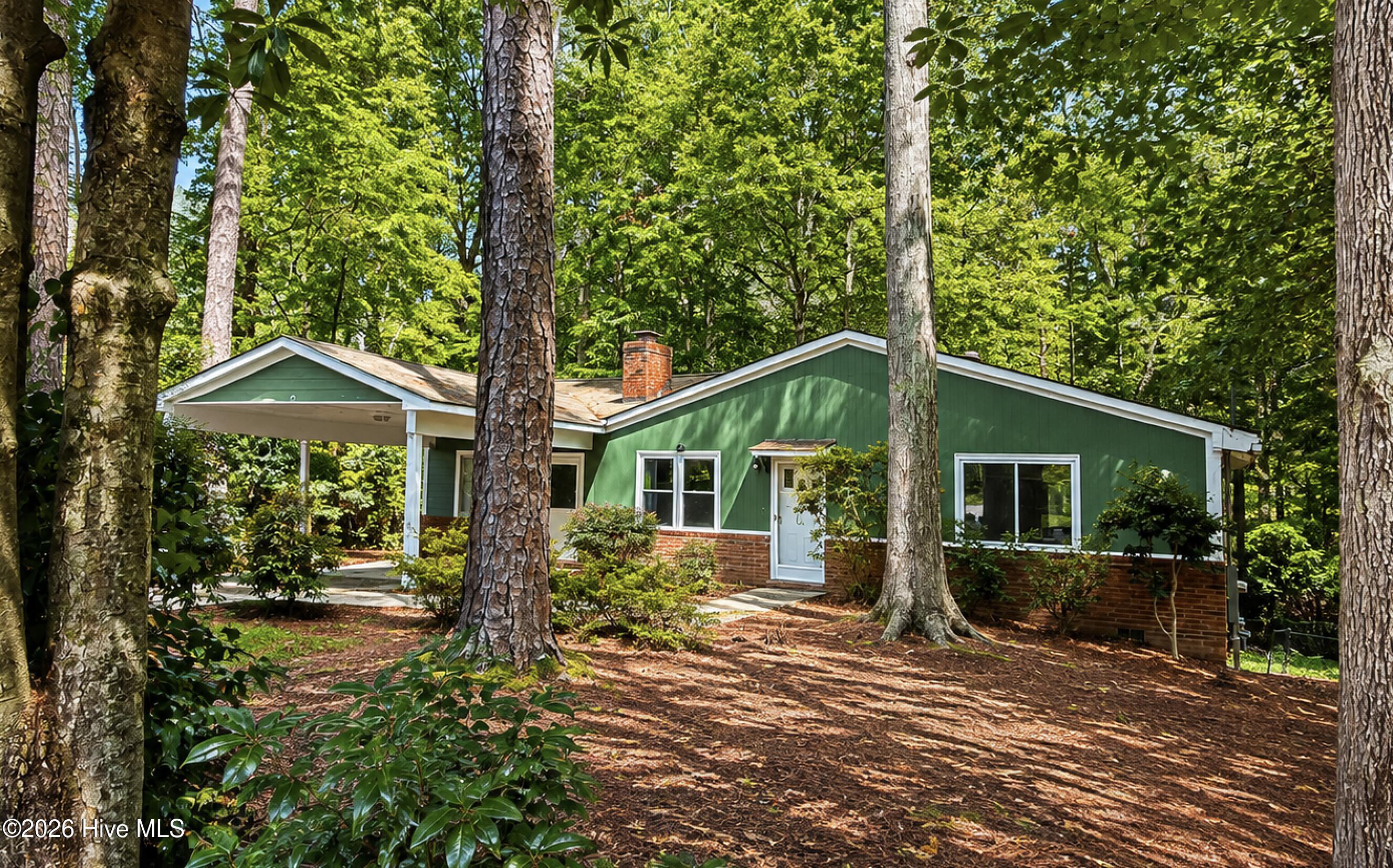 1405 N Overlook Drive — photo