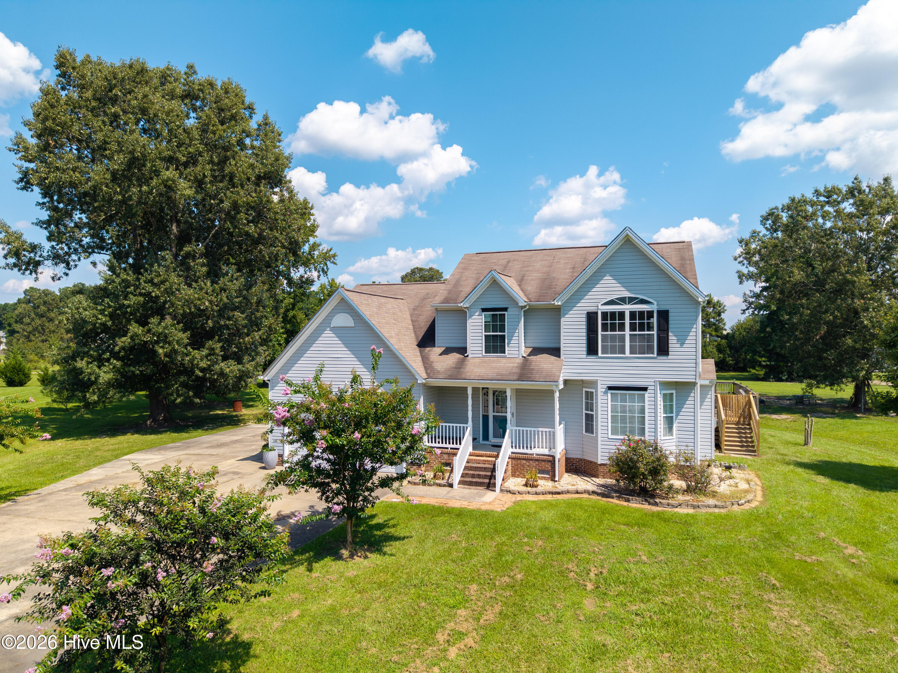 105 Excalibur Court — photo