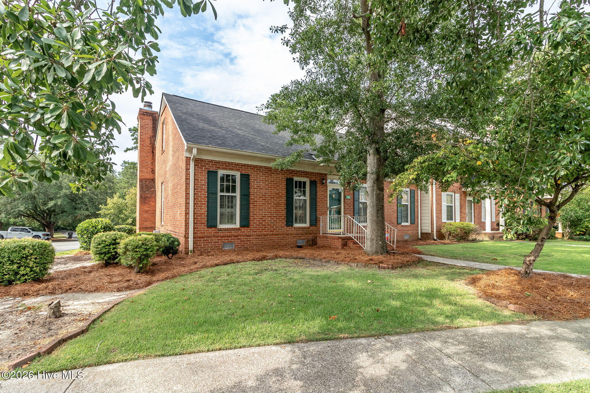 340 Folkstone Circle — photo
