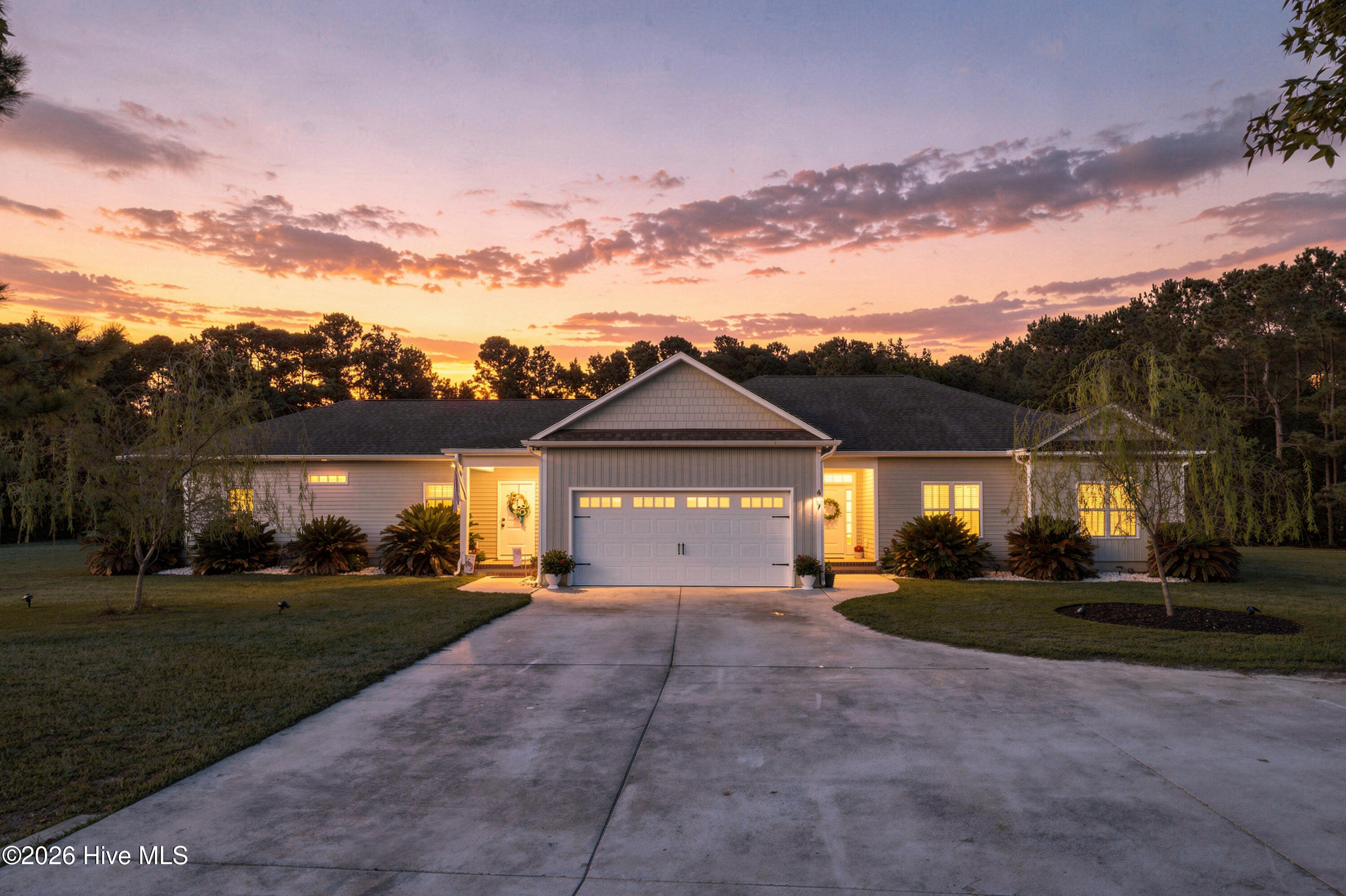 437 Howards Landing Road — photo