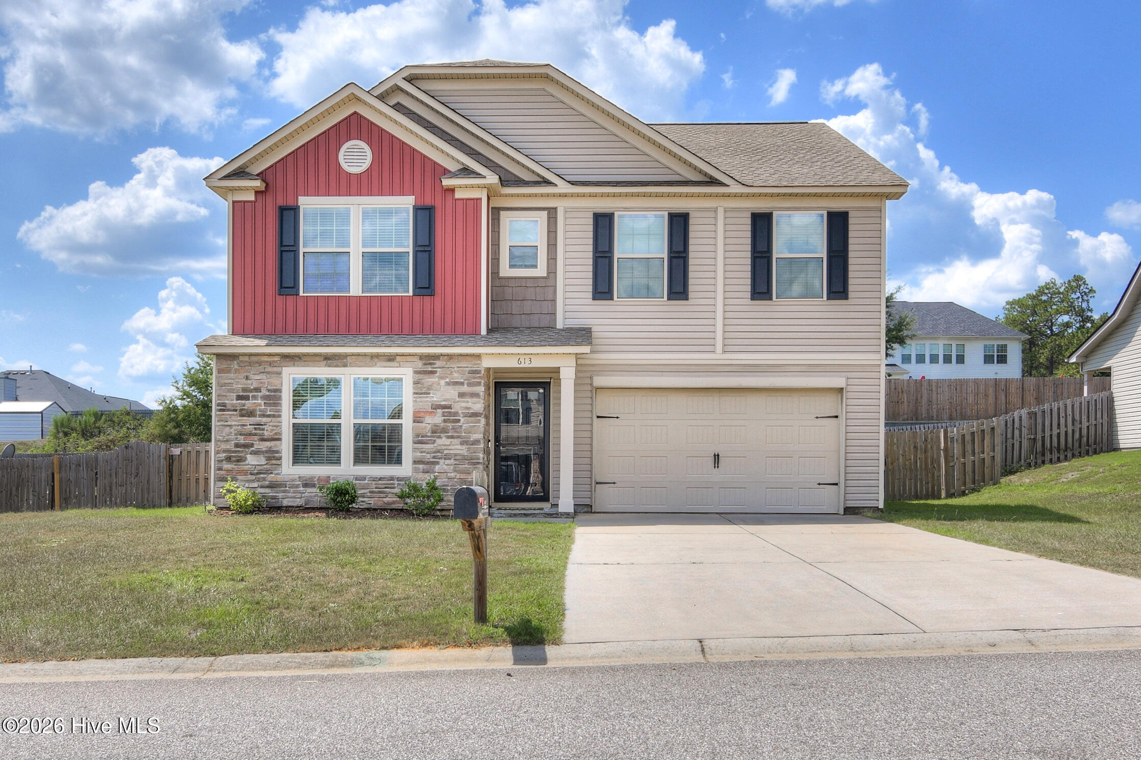 613 Buttonwood Drive — photo