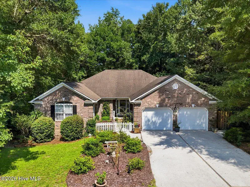 4135 Cape Landing Road — photo