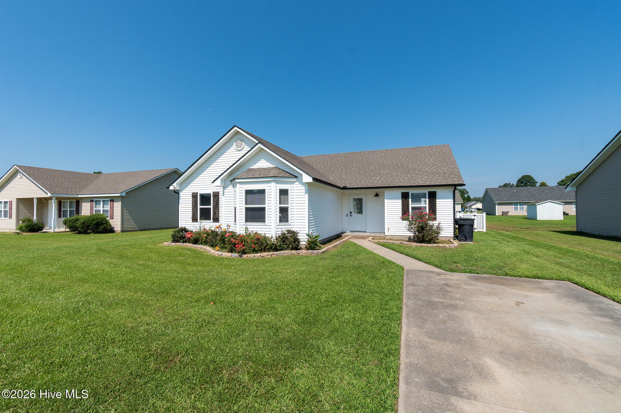 105 Raintree Run — photo
