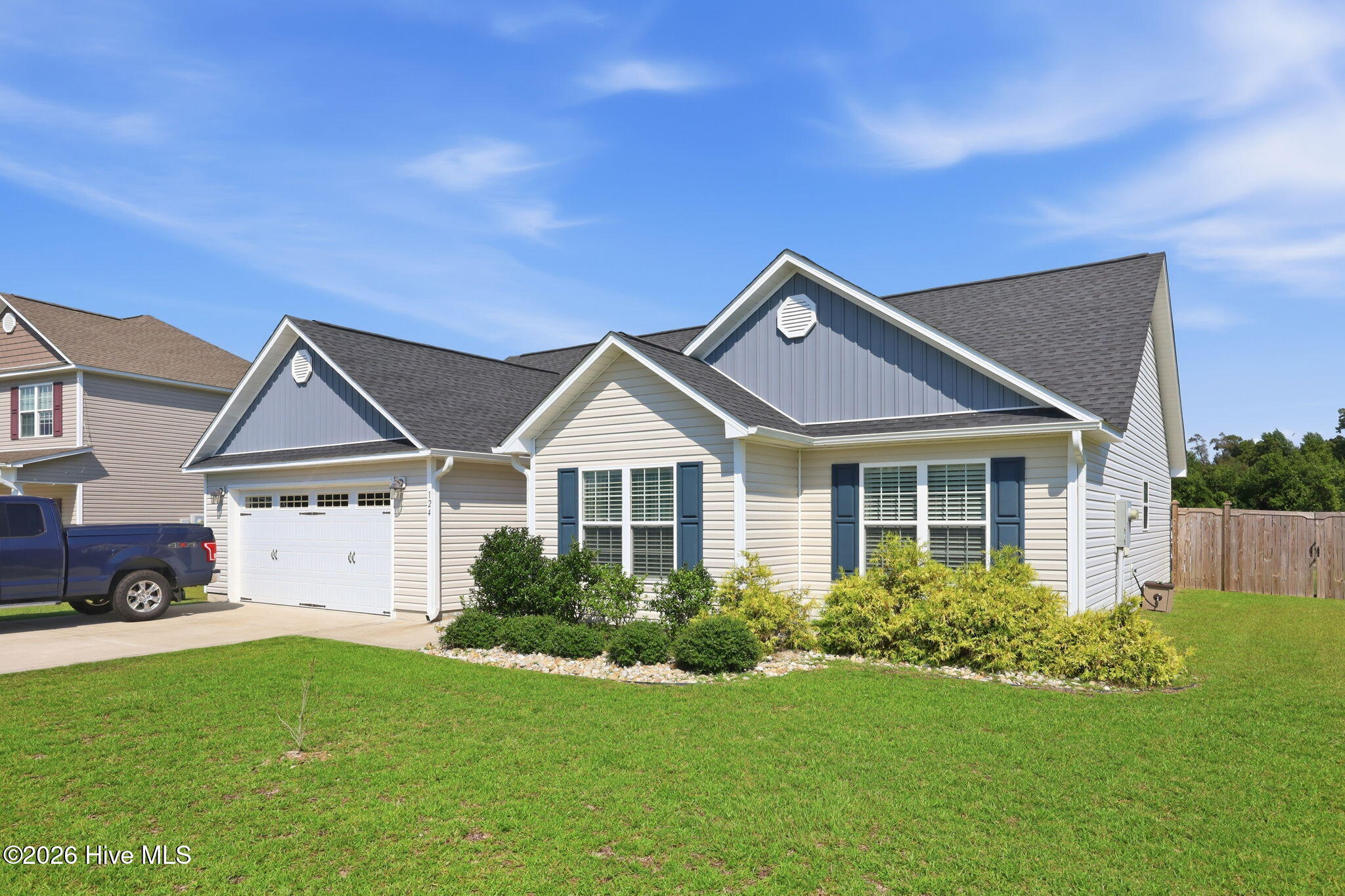 124 Village Creek Drive — photo