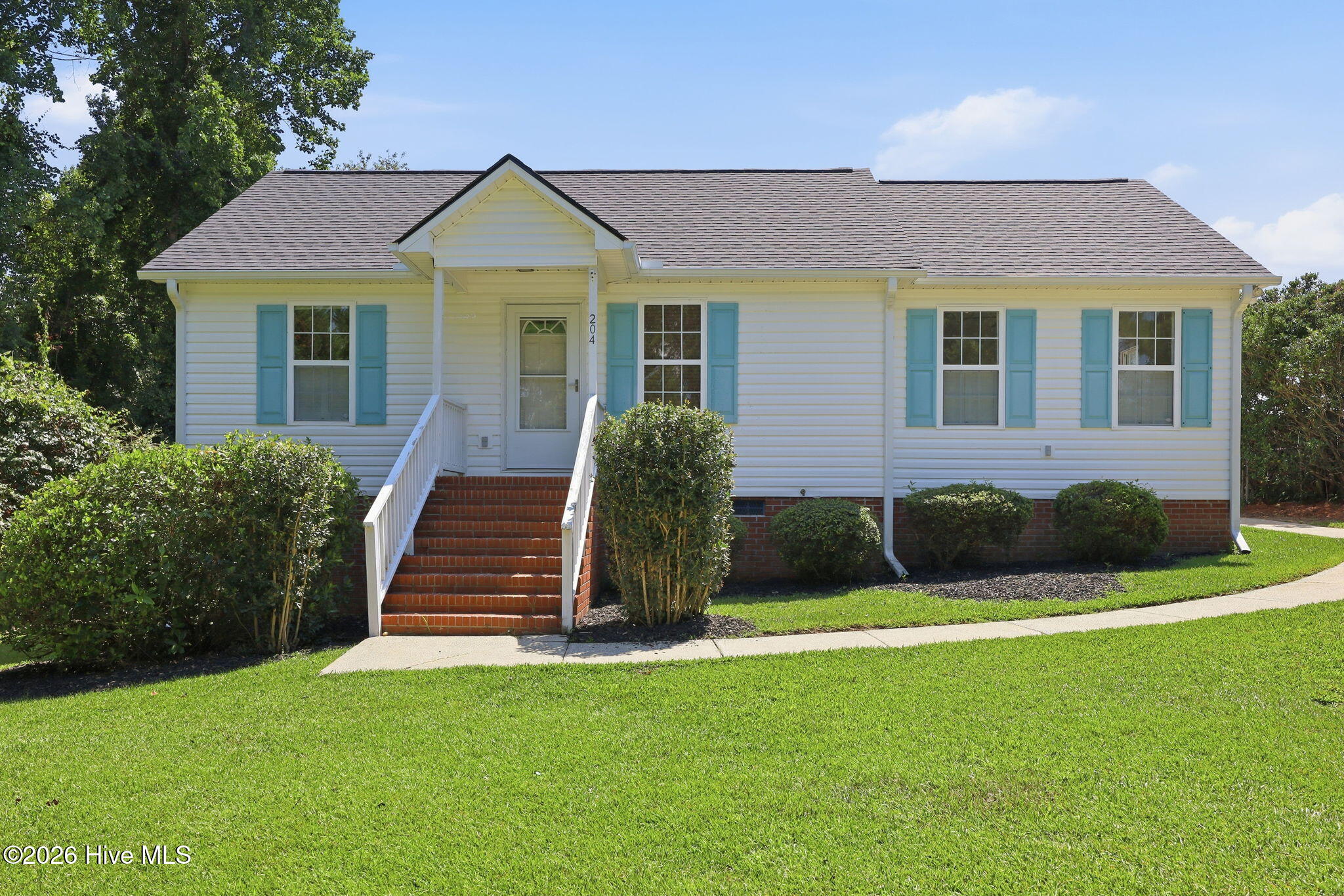 204 Dustin Drive — photo