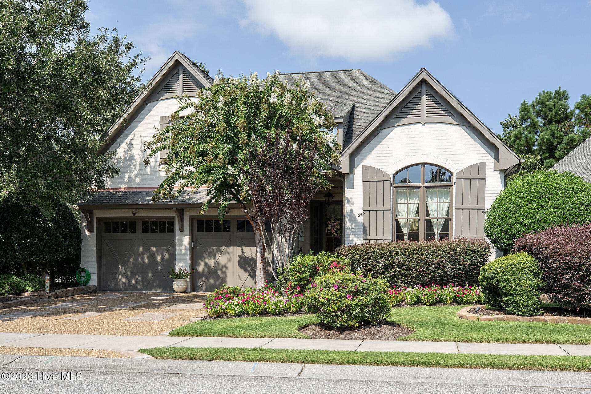 601 Bedminister Lane — photo