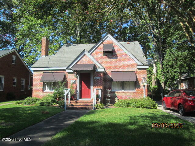 104 E 13th Street — photo