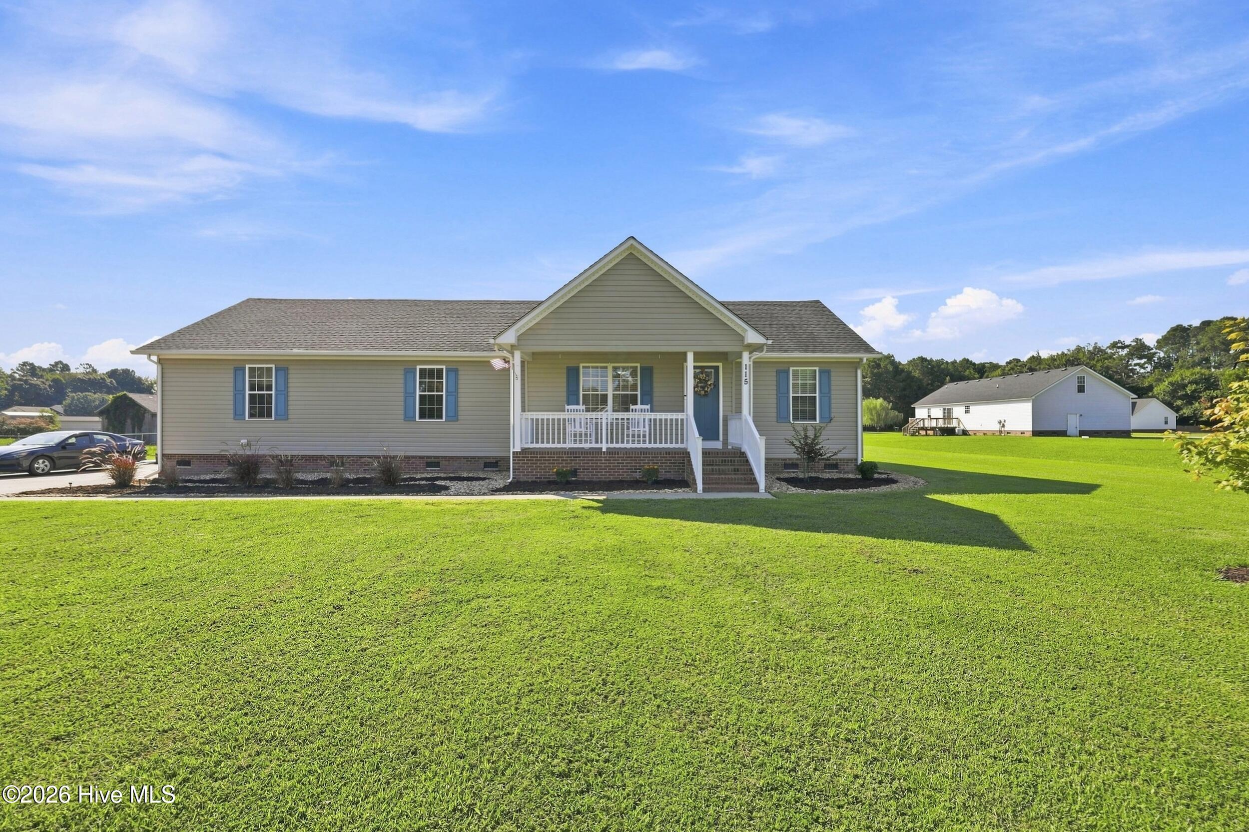 115 Taylors Lane — photo