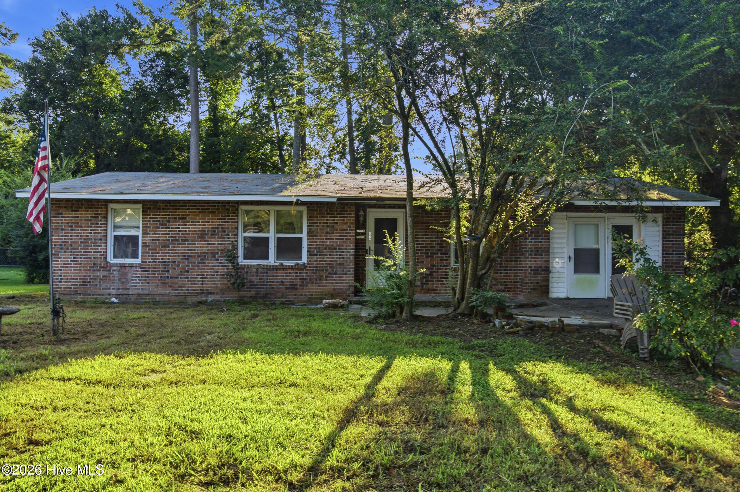528 Oci Drive — photo