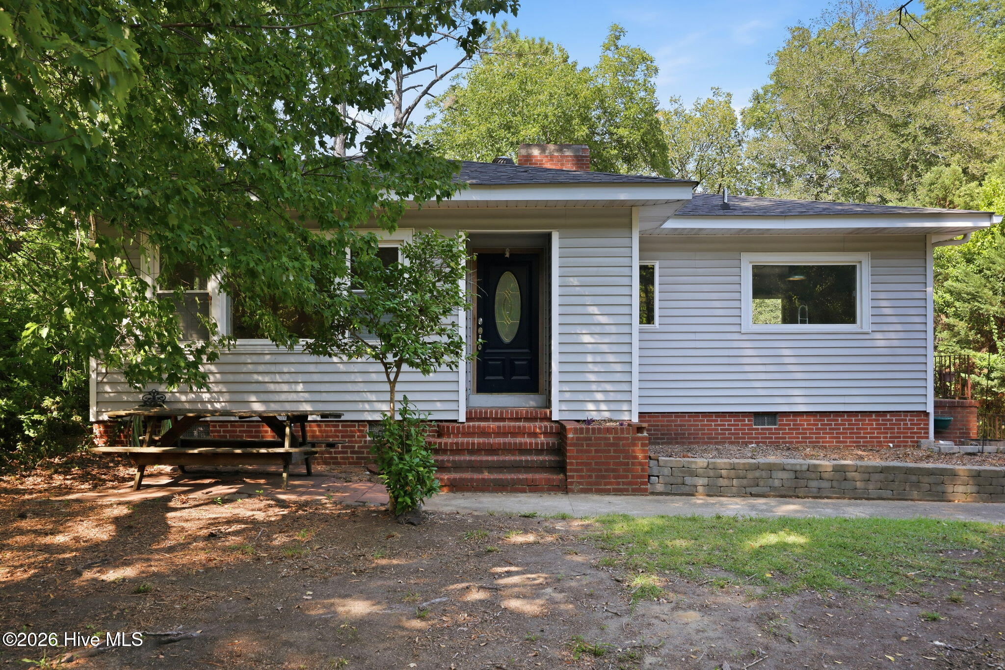 2503 E 5th Street — photo