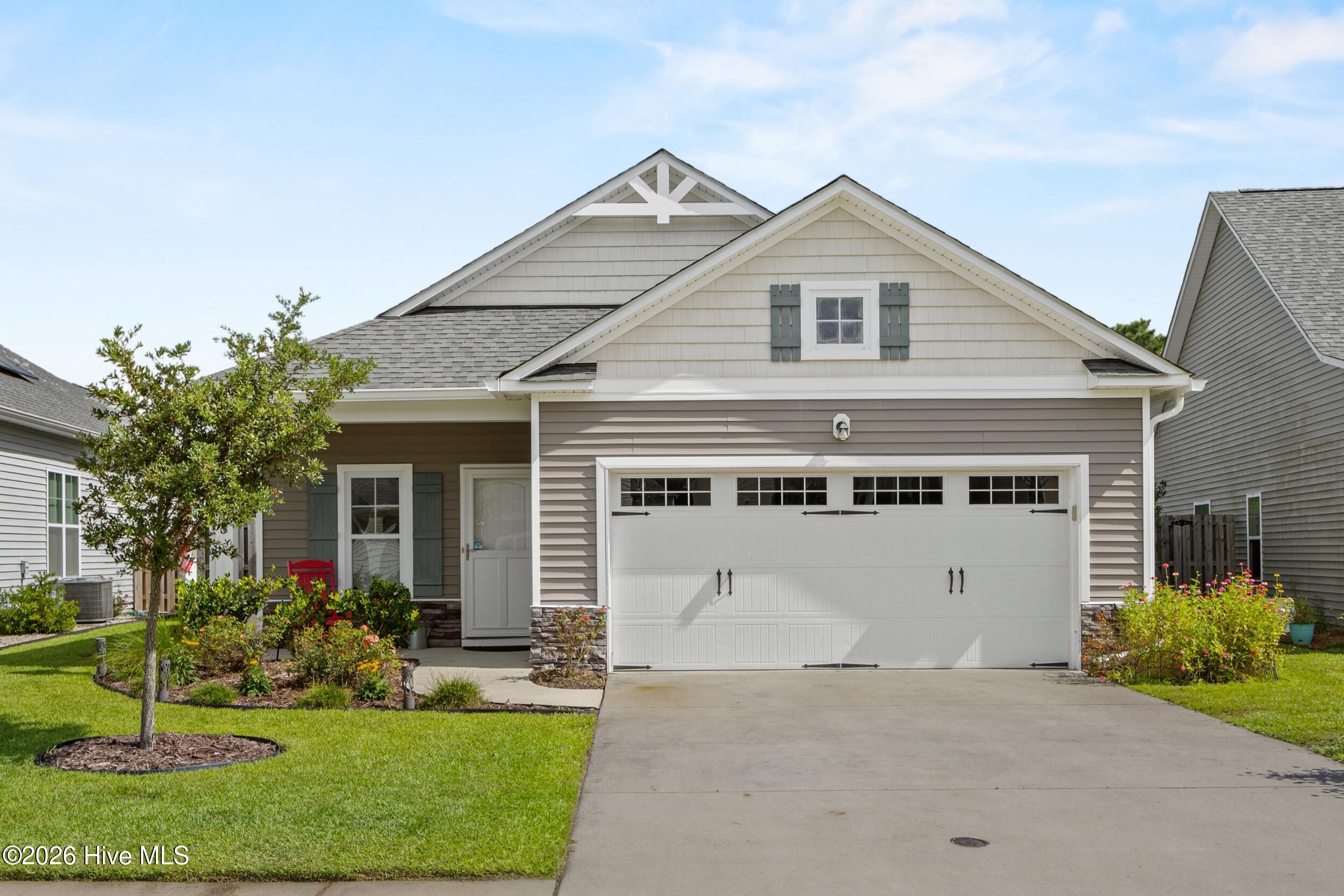 4513 Huntsman Court — photo