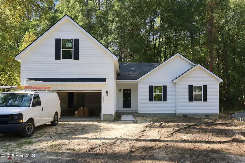 101 Hillside Drive — photo