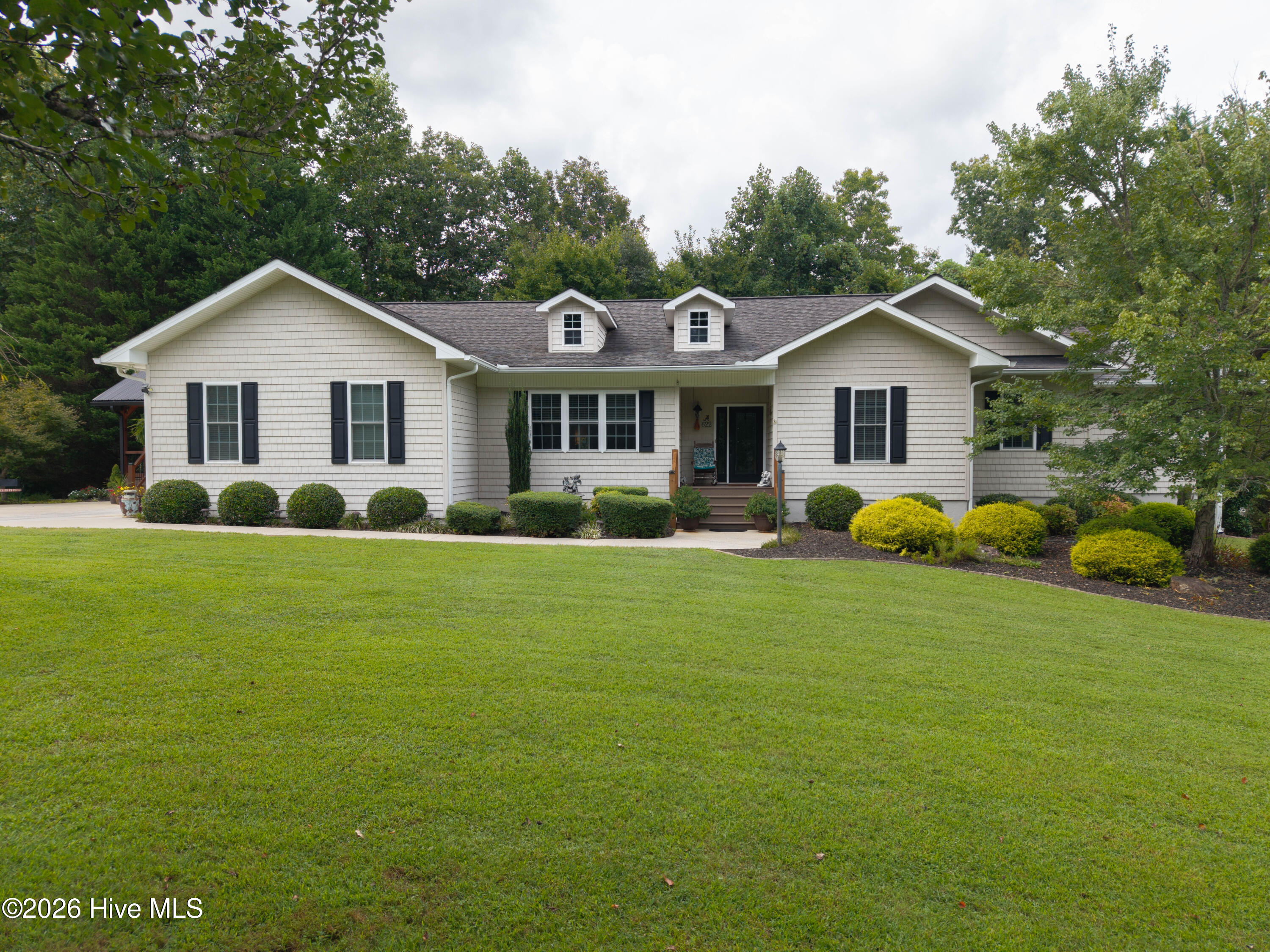 622 Tarheel West Drive — photo