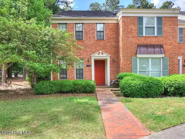 437 Folkstone Court — photo
