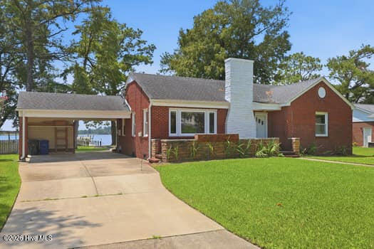 10 Bayview Drive — photo