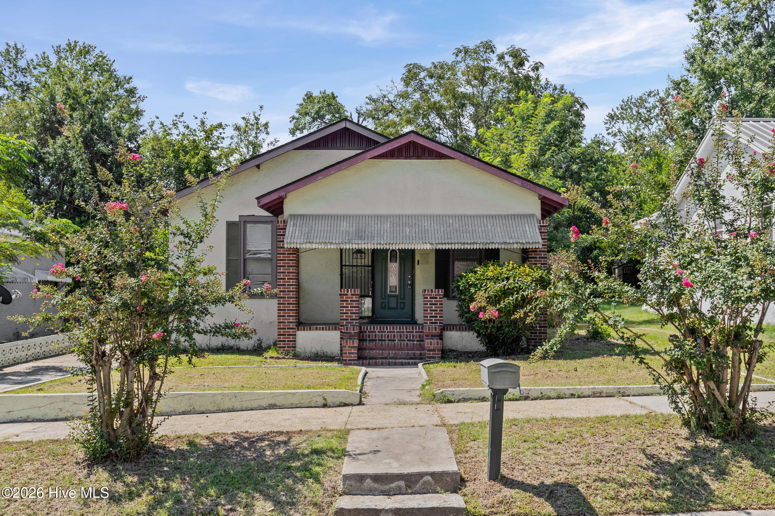 2106 Ellis Street — photo