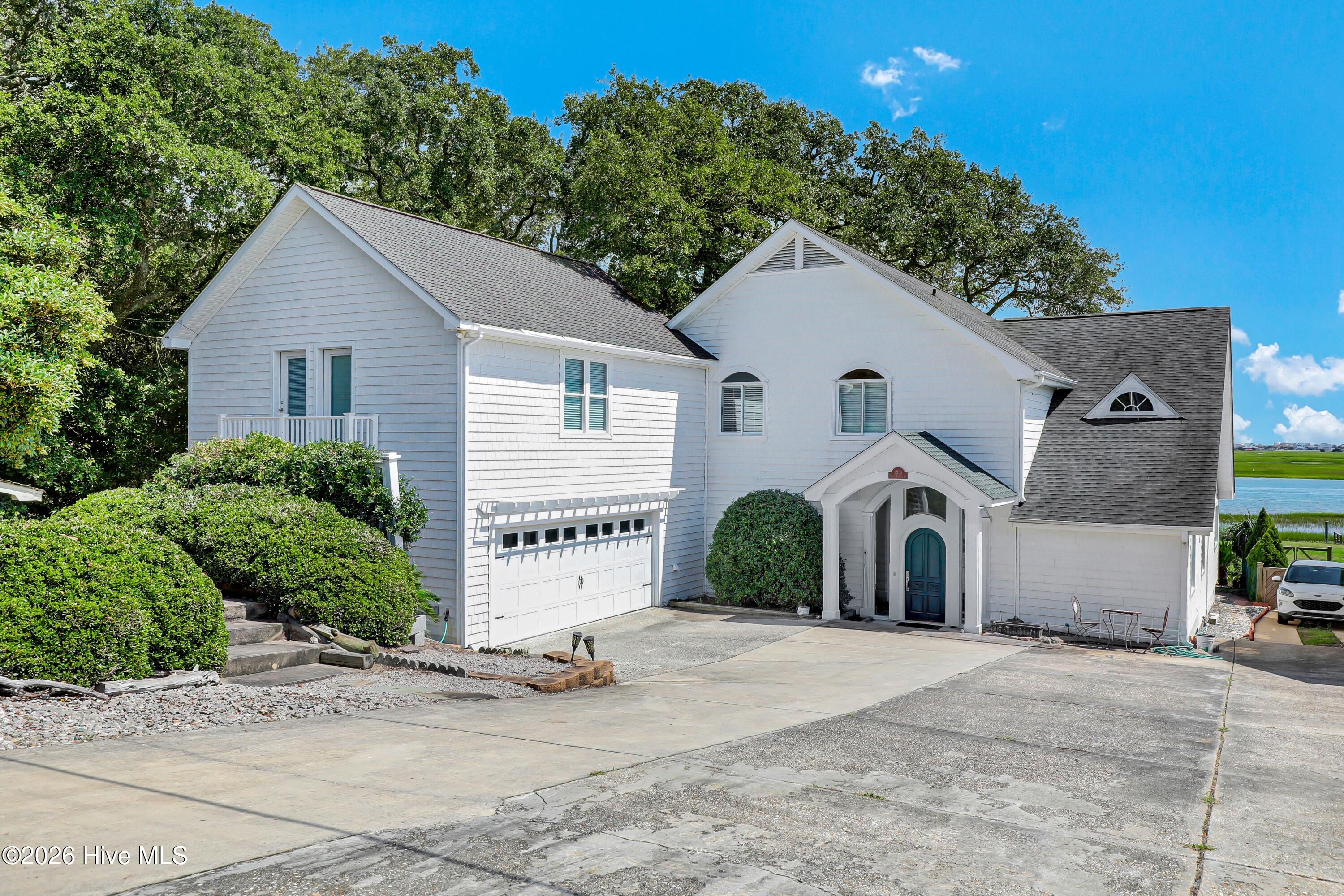 1813 Kings Landing Road — photo