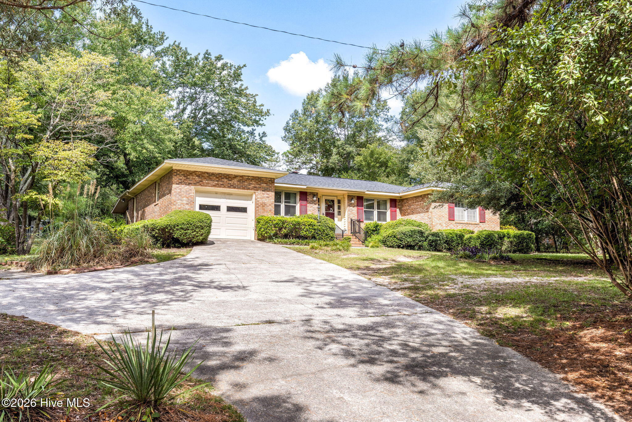 619 Cherokee Drive — photo