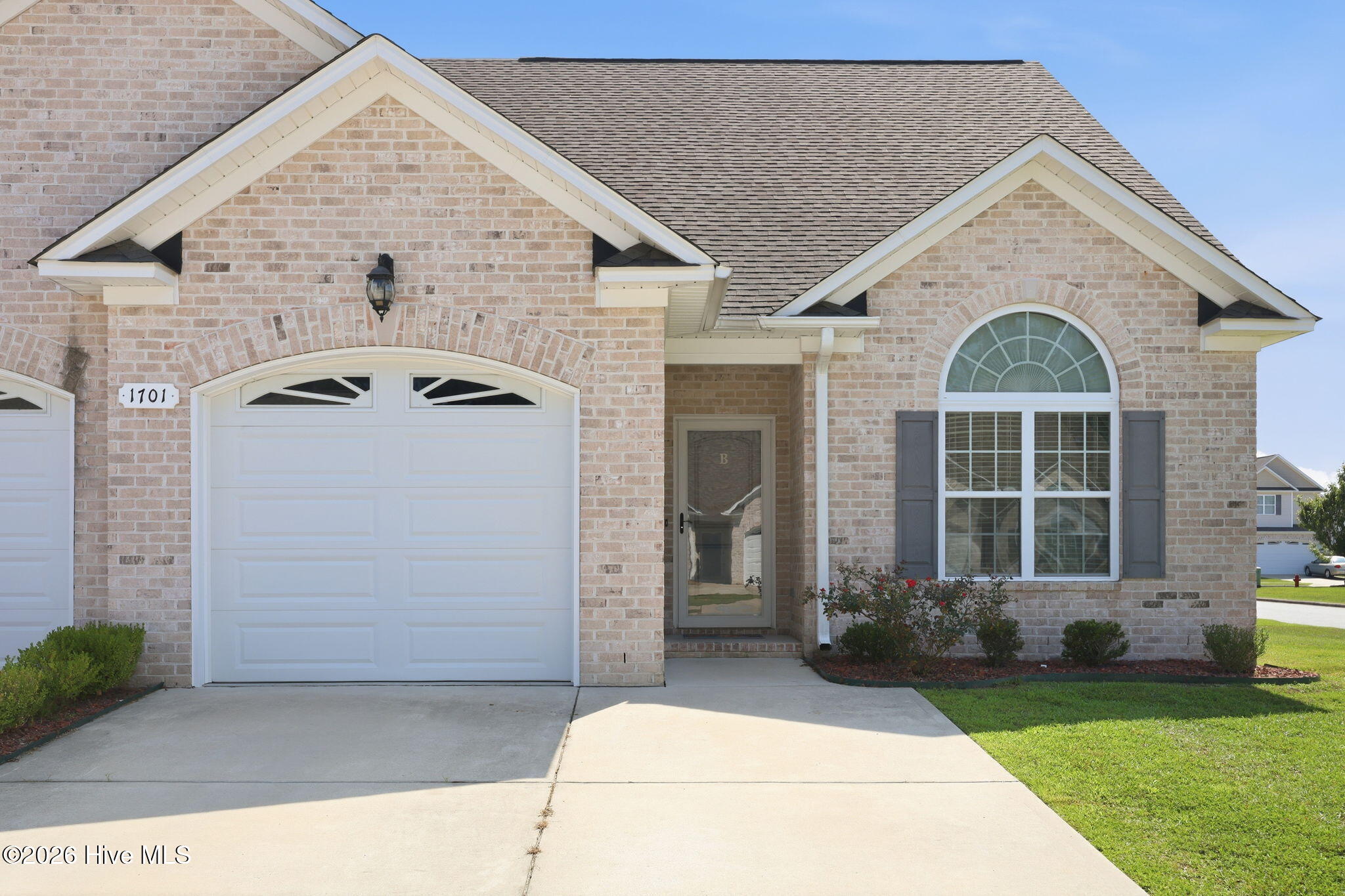 1701 Cambria Drive B — photo