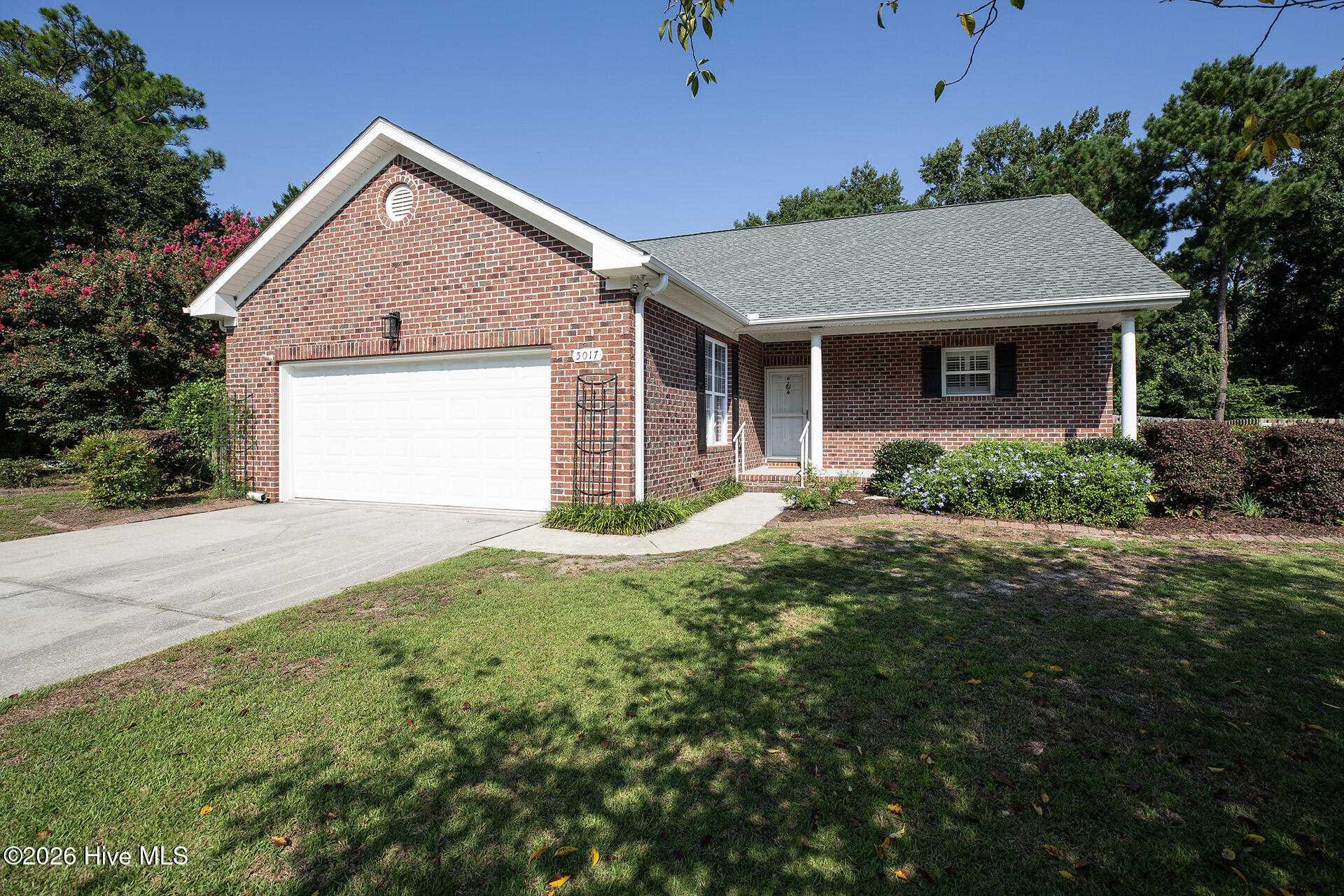 5017 Mako Drive — photo