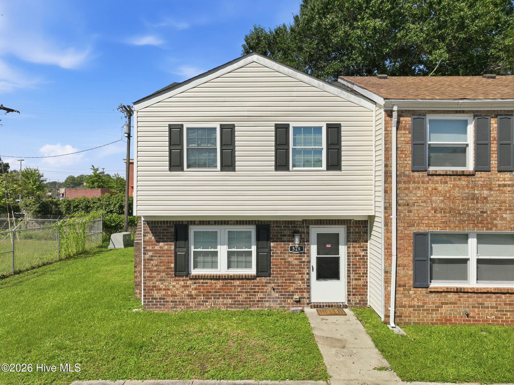 528 Myrtlewood Circle — photo