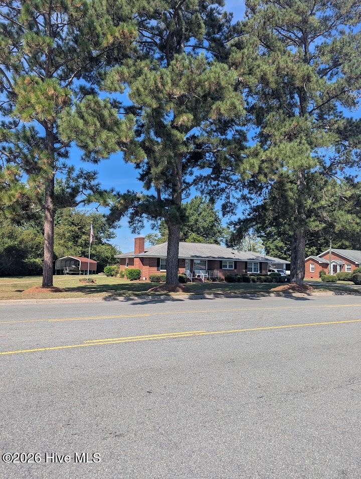 411 Main Street — photo