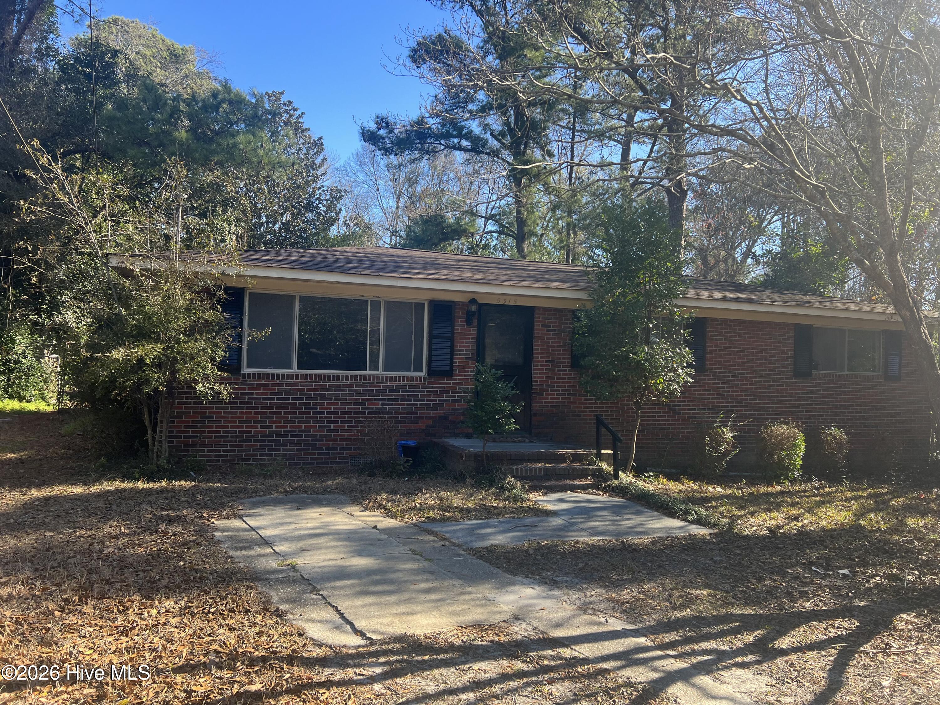 5315 Andover Road — photo