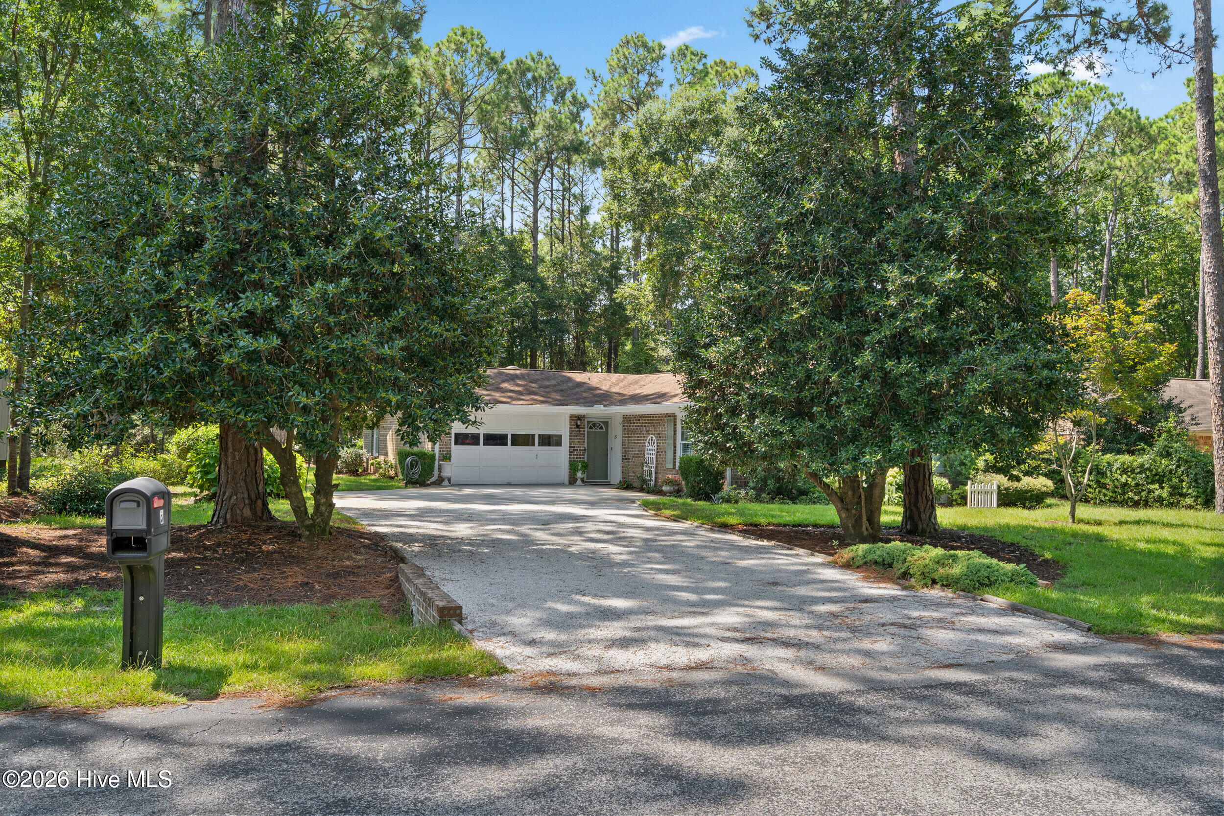 5 E Pine Court — photo