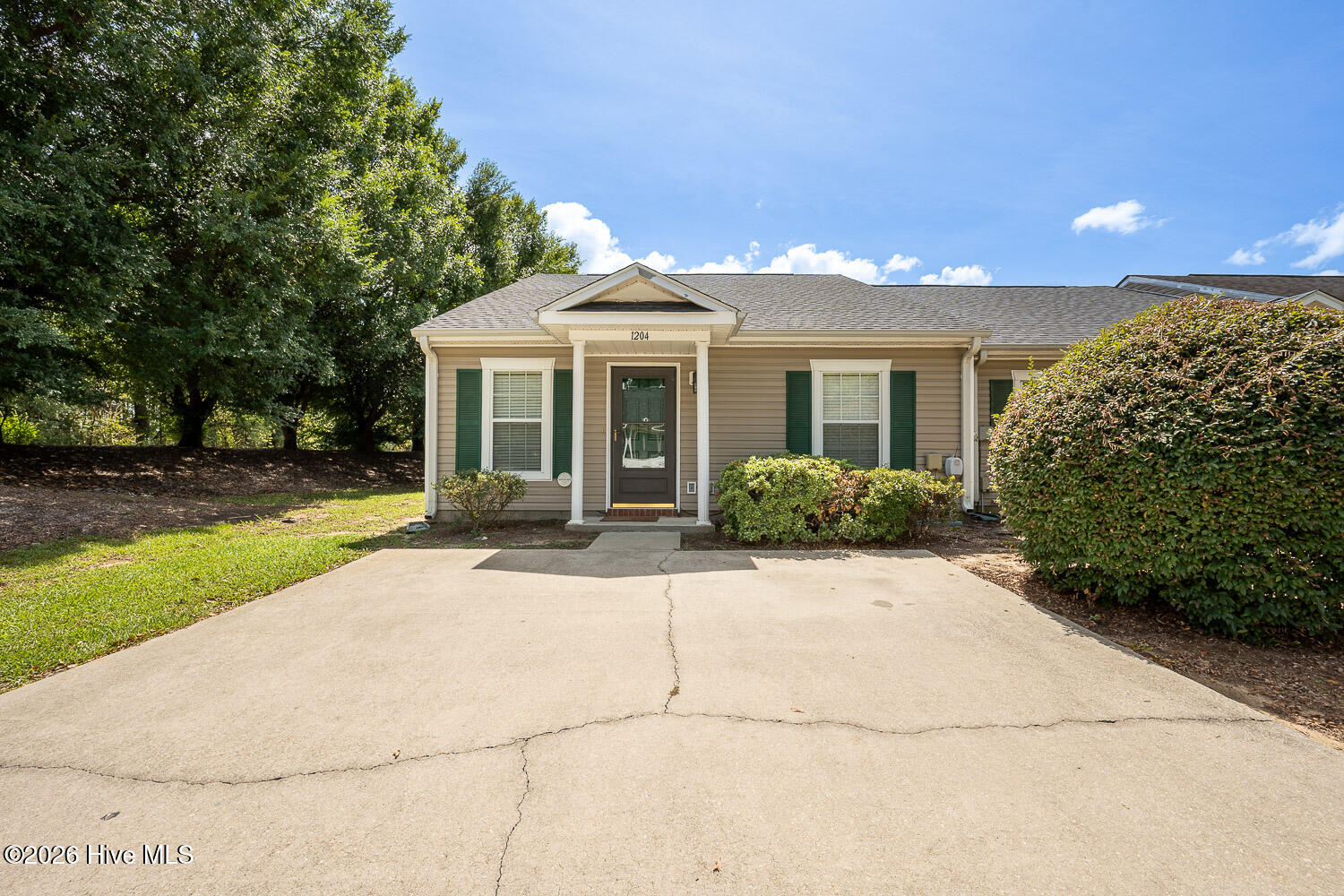 1204 Longpoint Drive — photo