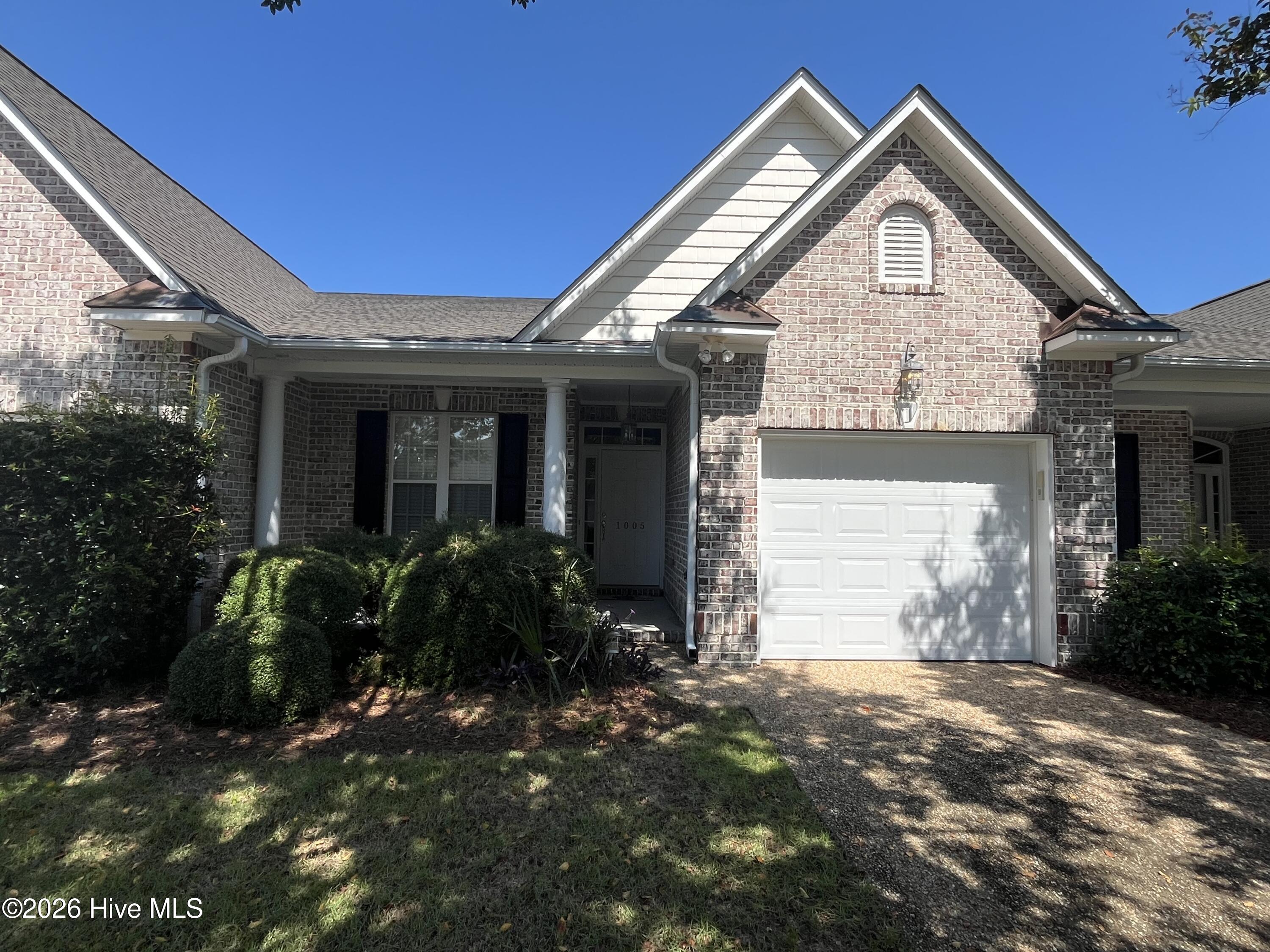 1005 E Shearwater Lane — photo