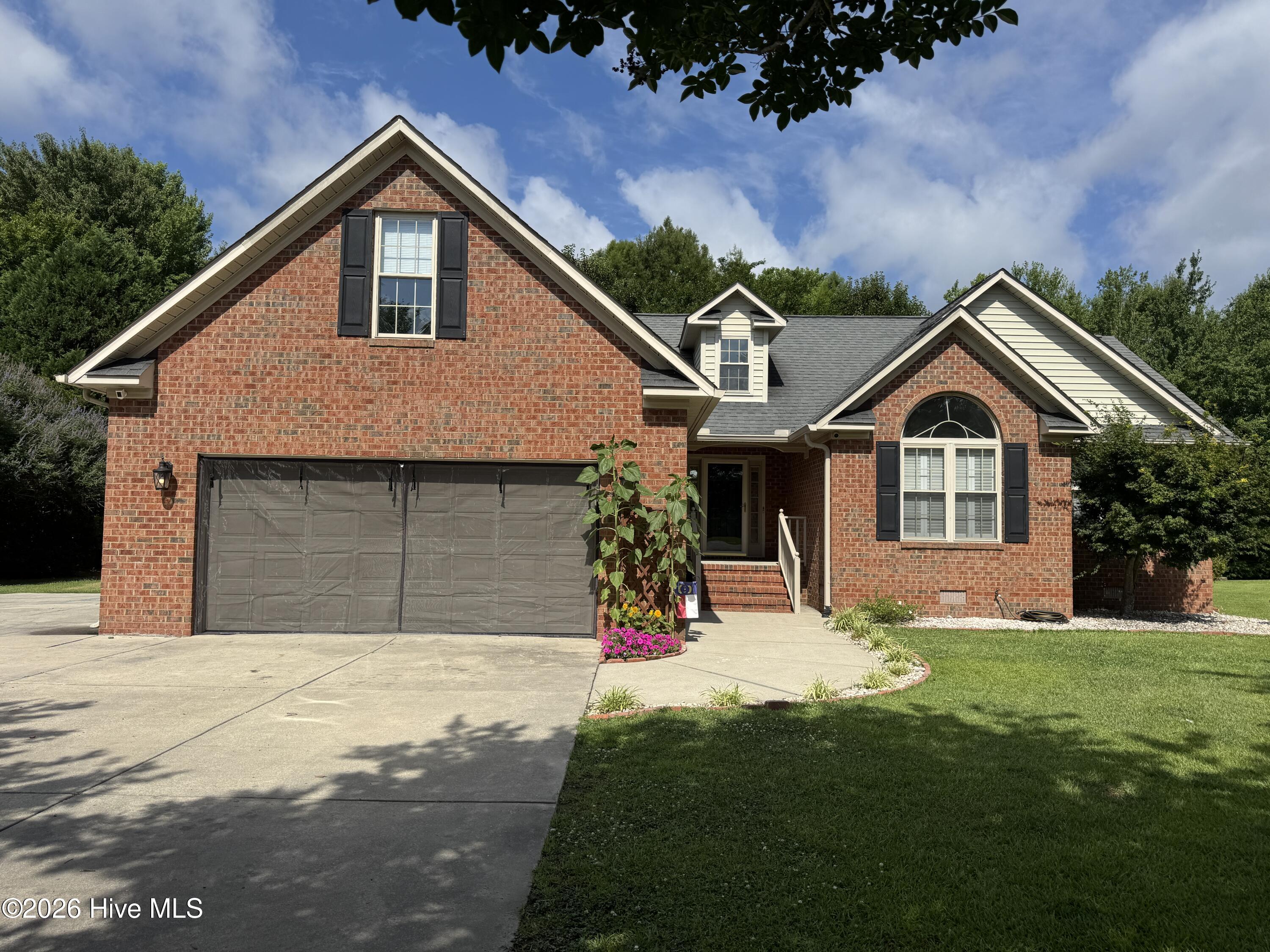 105 Owls Nest Court — photo