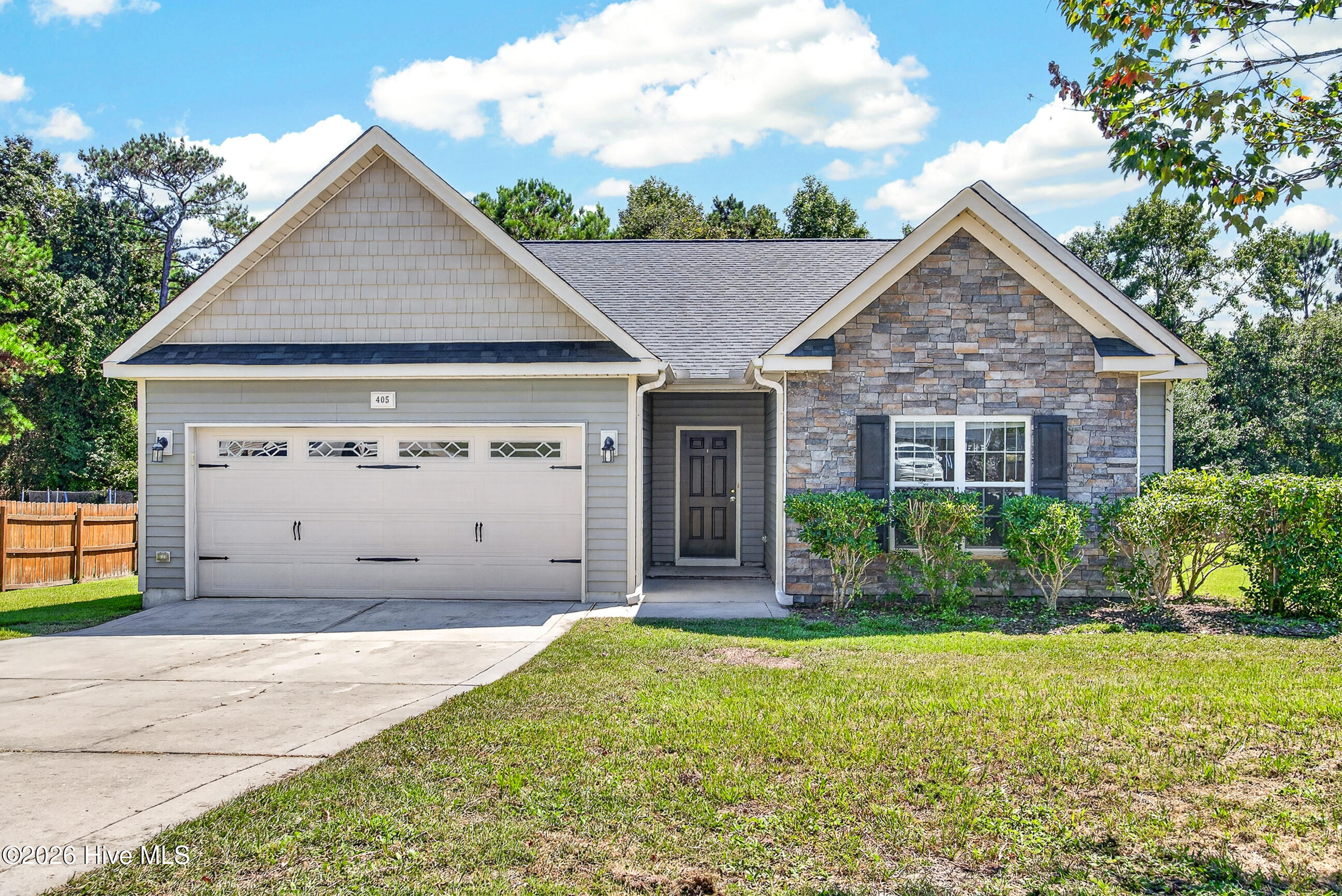405 Peppermint Drive — photo